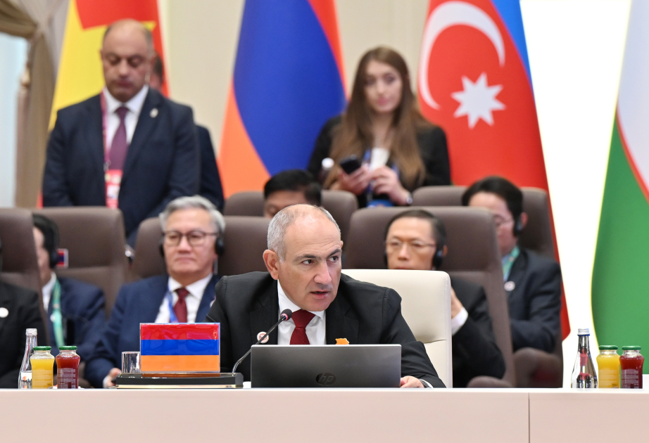 Paşinyan: Azərbaycan və Türkiyə ilə kommunikasiya və ticarət layihələri üzərində işləyirik