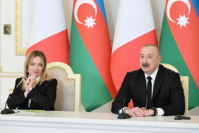 İlham Əliyev Ciorcia Melonini təbrik edib